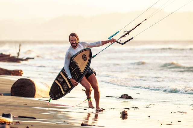 Kitesurfing, windsurfing