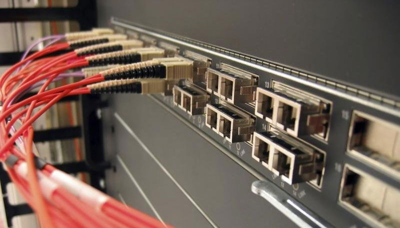 ציוד תקשורת אקטיבי