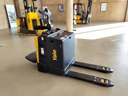 TRASPALETAS ELÉCTRICAS