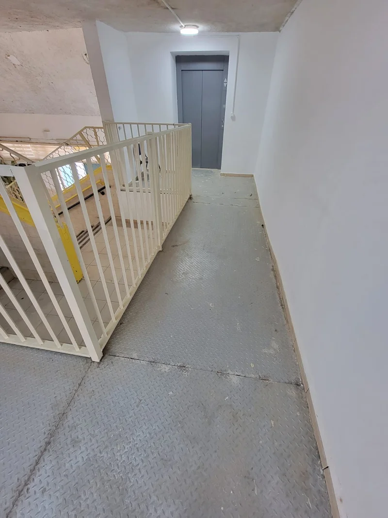 מעלית מוכנה, מעלית בהכנה , רמפה מברזל,פיר מעלית