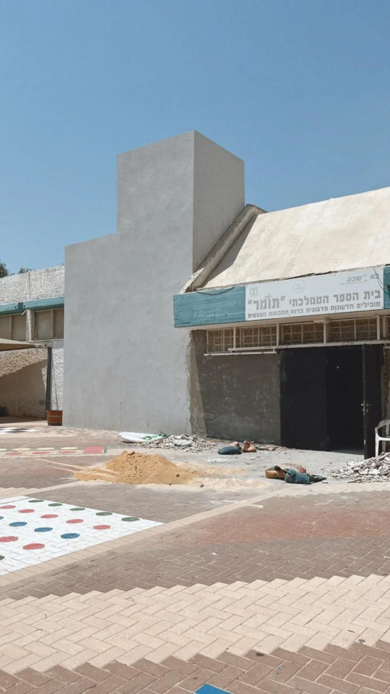 מעלית מוכנה, מעלית בהכנה , רמפה מברזל,פיר מעלית