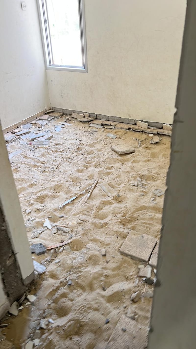 שיפוץ בית קיבוץ חצרים