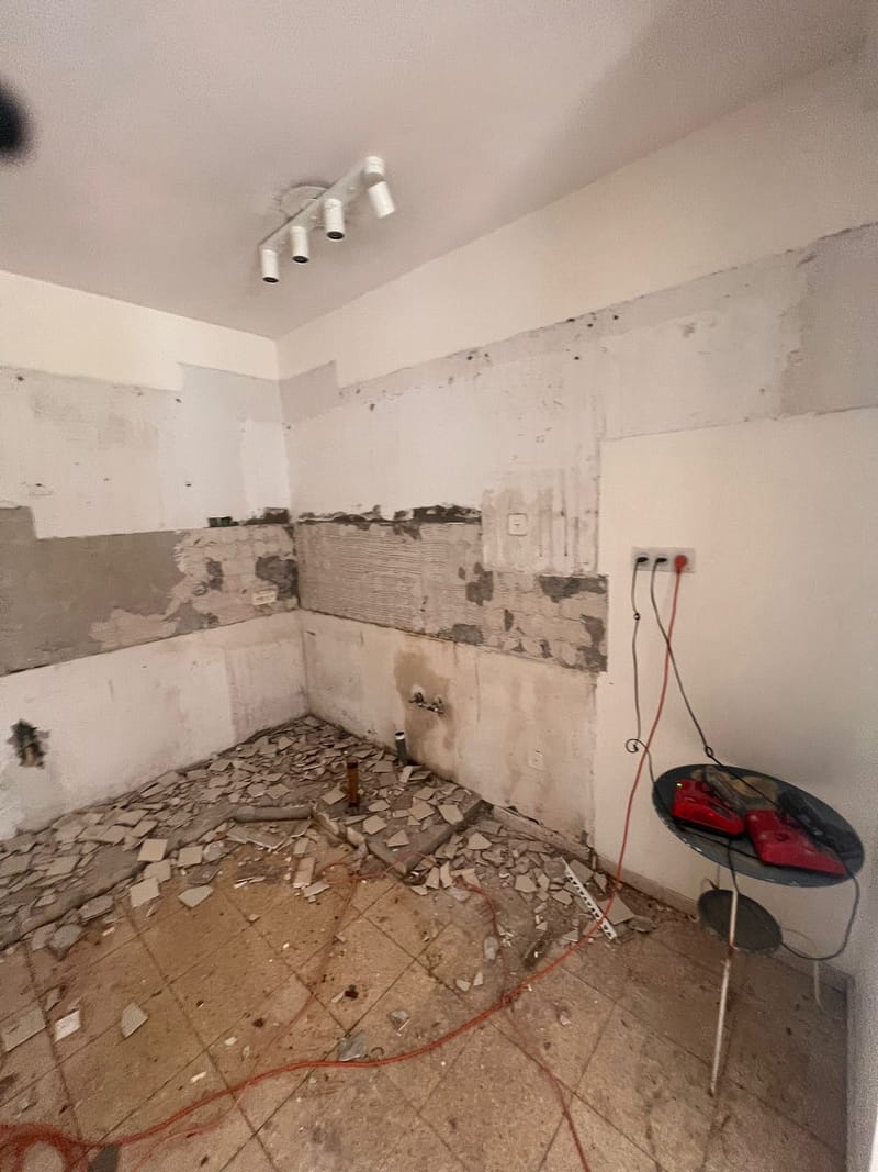 שיפוץ בית קיבוץ חצרים