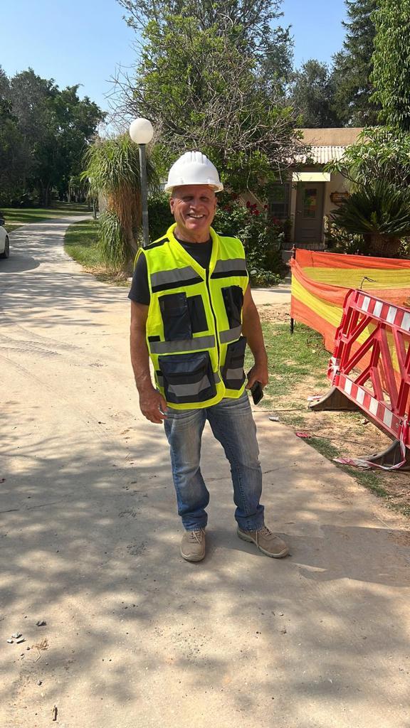 קיבוץ חצרים 