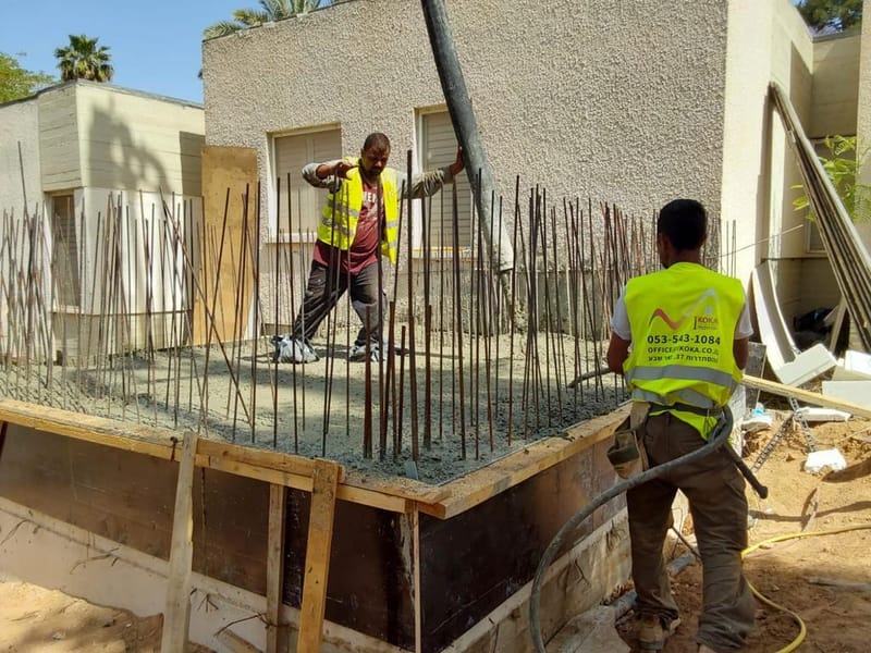 קיבוץ חצרים 