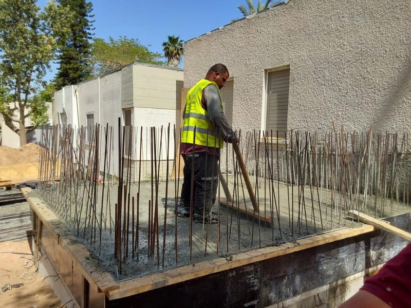 קיבוץ חצרים 