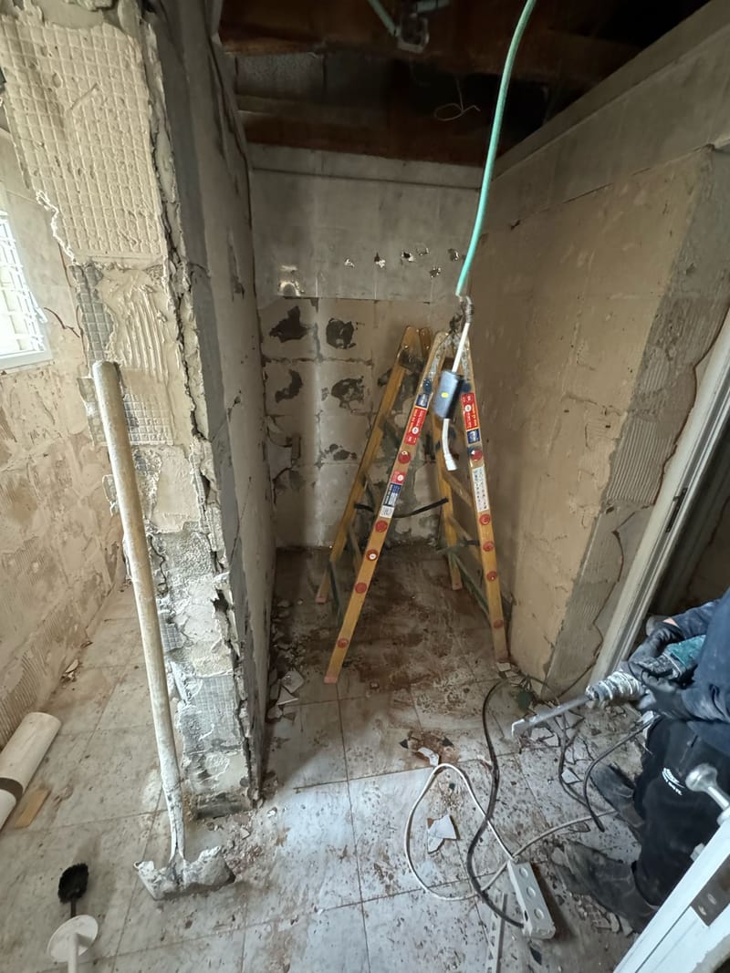 שיפוץ מבנה ותוספת בנייה