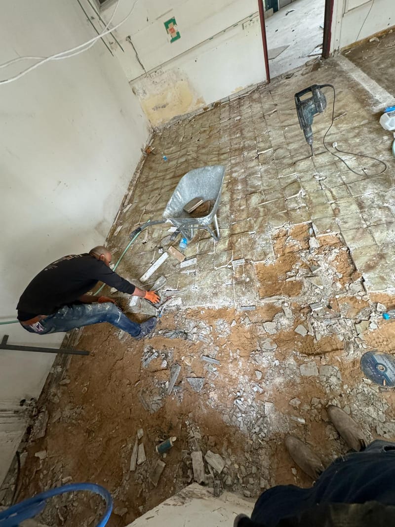 שיפוץ מבנה ותוספת בנייה