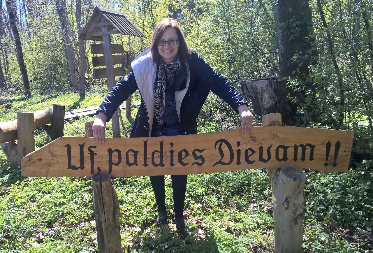 Author Violeta