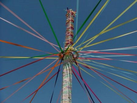 Le feste di Maggio e il suo palo