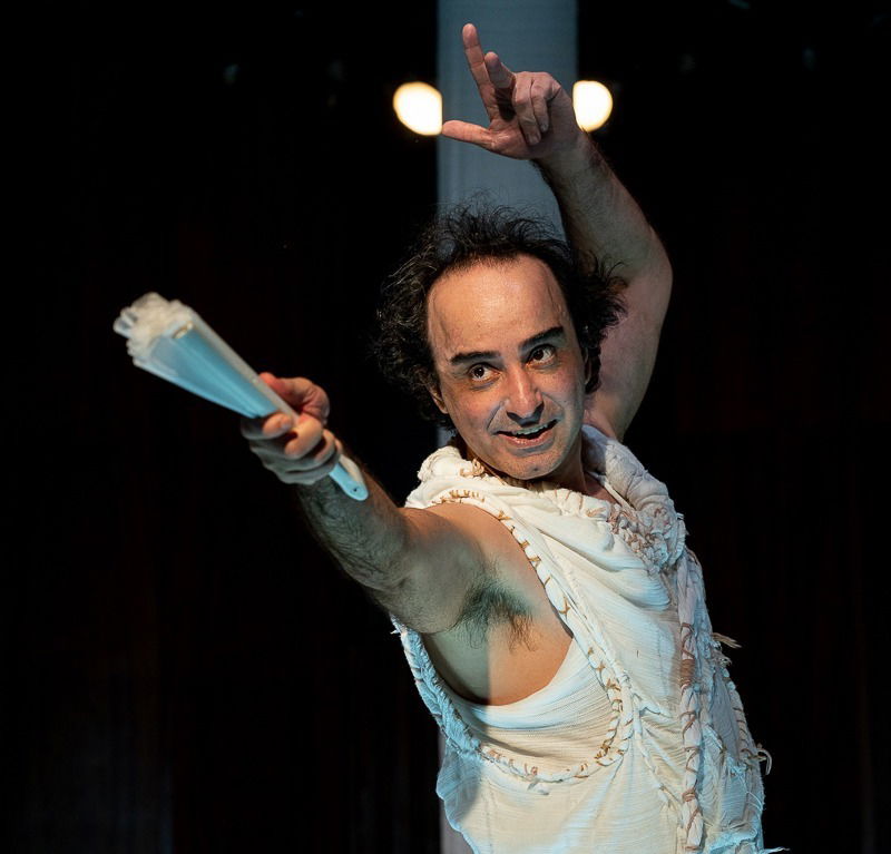 Como Matar Bartas ou Simplesmente Artaud