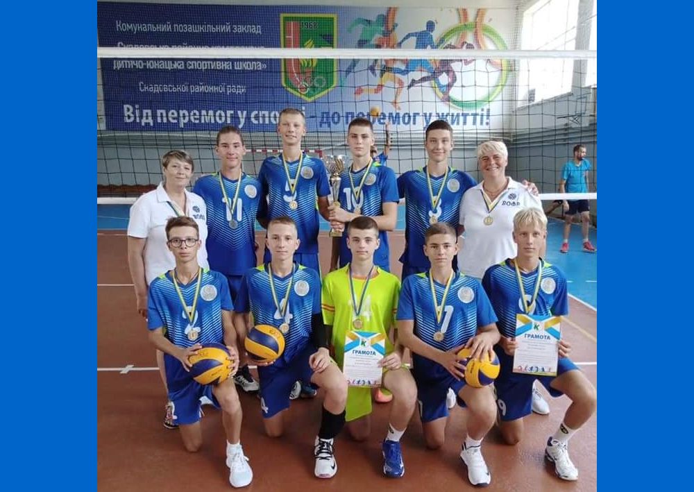 «ЖОДНОЇ ПАРТІЇ МИ НЕ ПОДАРУВАЛИ СУПЕРНИКАМ» – ВІННИЦЬКА ТРЕНЕРКА ПРО ПЕРЕМОГИ ЮНИХ ВОЛЕЙБОЛІСТІВ