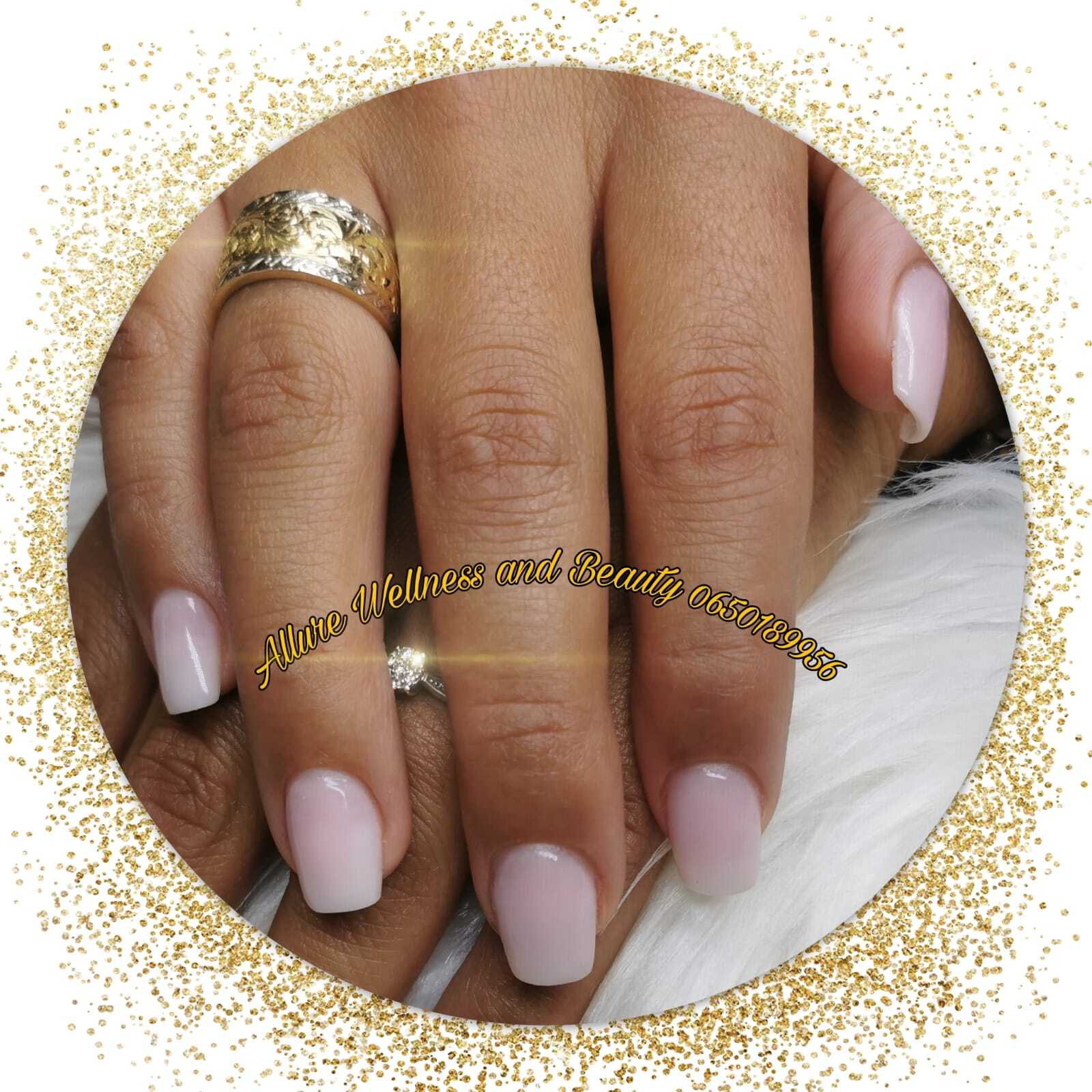 Pose complète ongle résine