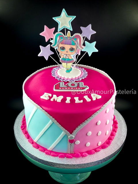 Tarta Surprise LoL
