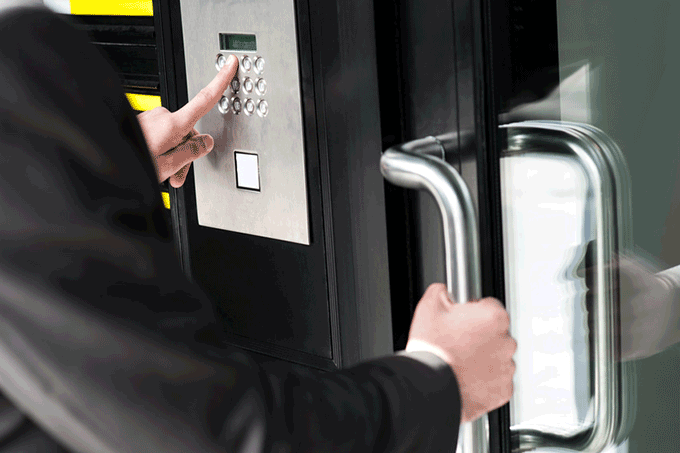 SYSTEMES DE CONTROLE D'ACCESS