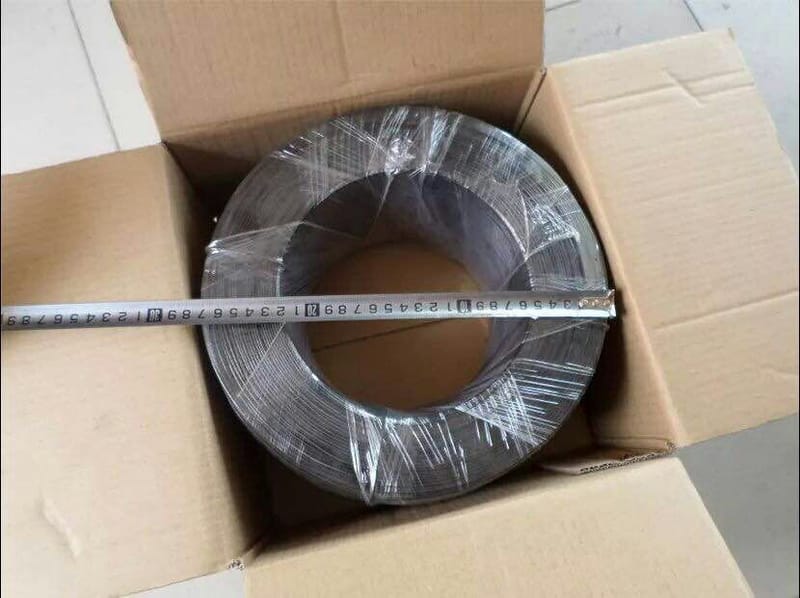 BLACK AND GALVANIZED IRON WIRE