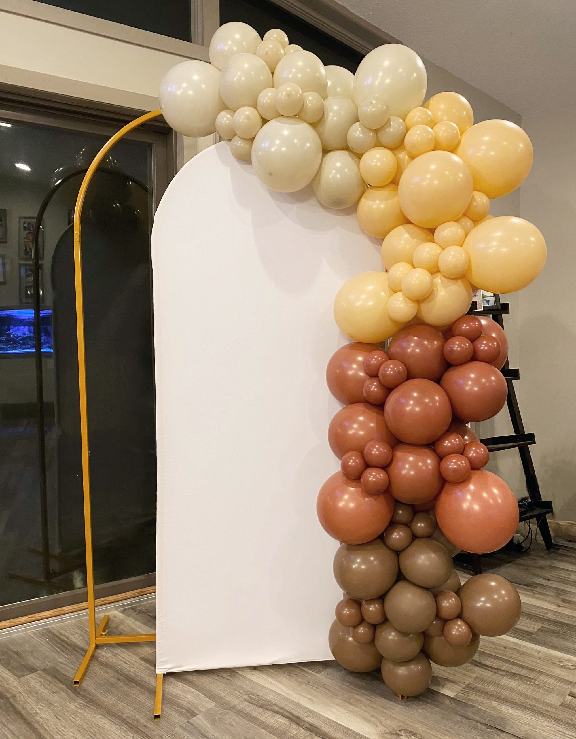 9 FT Neutral Garland with Double Backdrop