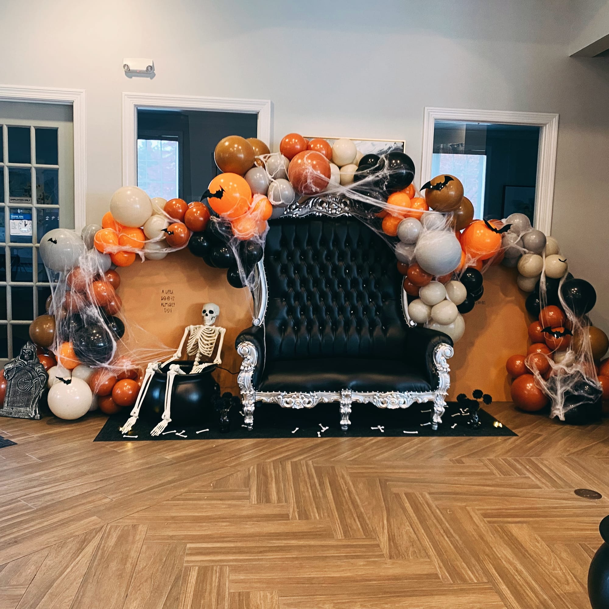 20 Ft Halloween Themed Garland with 3 Backdrops