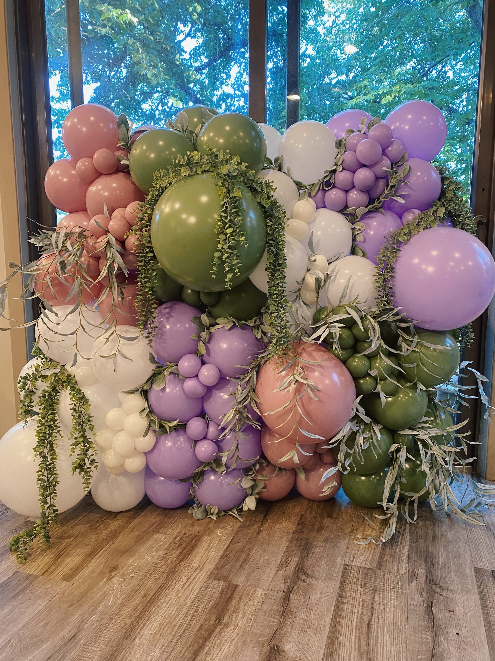 4x4 Balloon Wall with Greenery