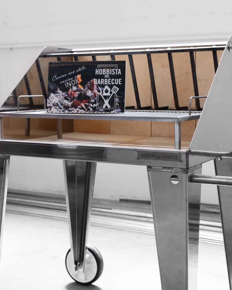 barbecue in acciaio inox