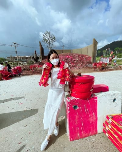 &quot;เบนซ์ ปุณยาพร&quot; ไม่มีกั๊ก เผยเลขหางประทัด ให้ดูชัดๆ ไม่ต้องเสียเวลาซูม image