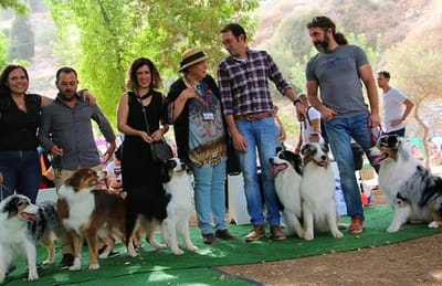 משפחת רגמון בתערוכה הבינלאומית במעיין חרוד