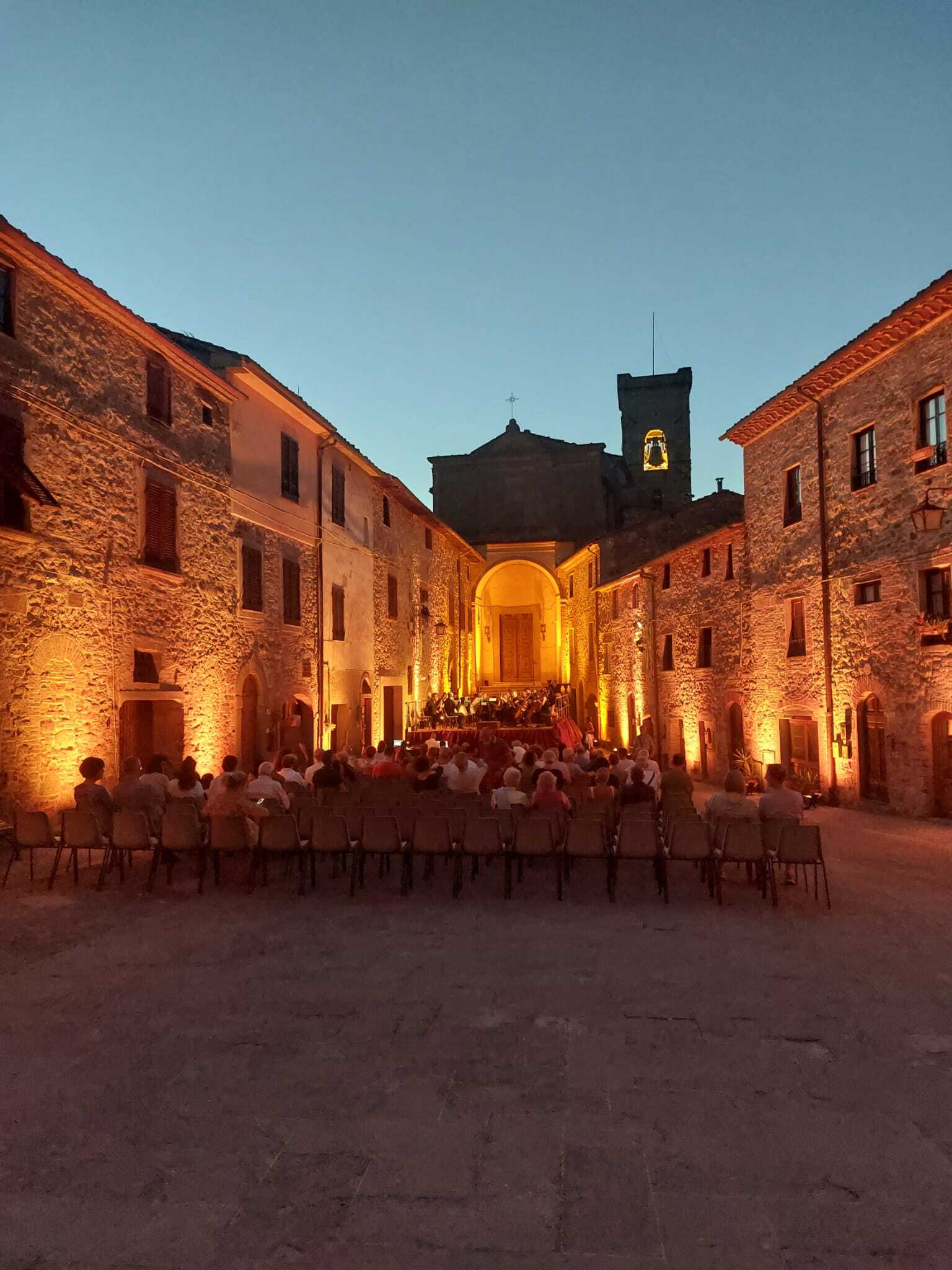 Concerto in Piazza con Orchesta e brani del Maestro Morricone