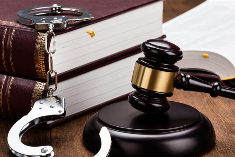 CONSULTORIA EN MATERIA PENAL