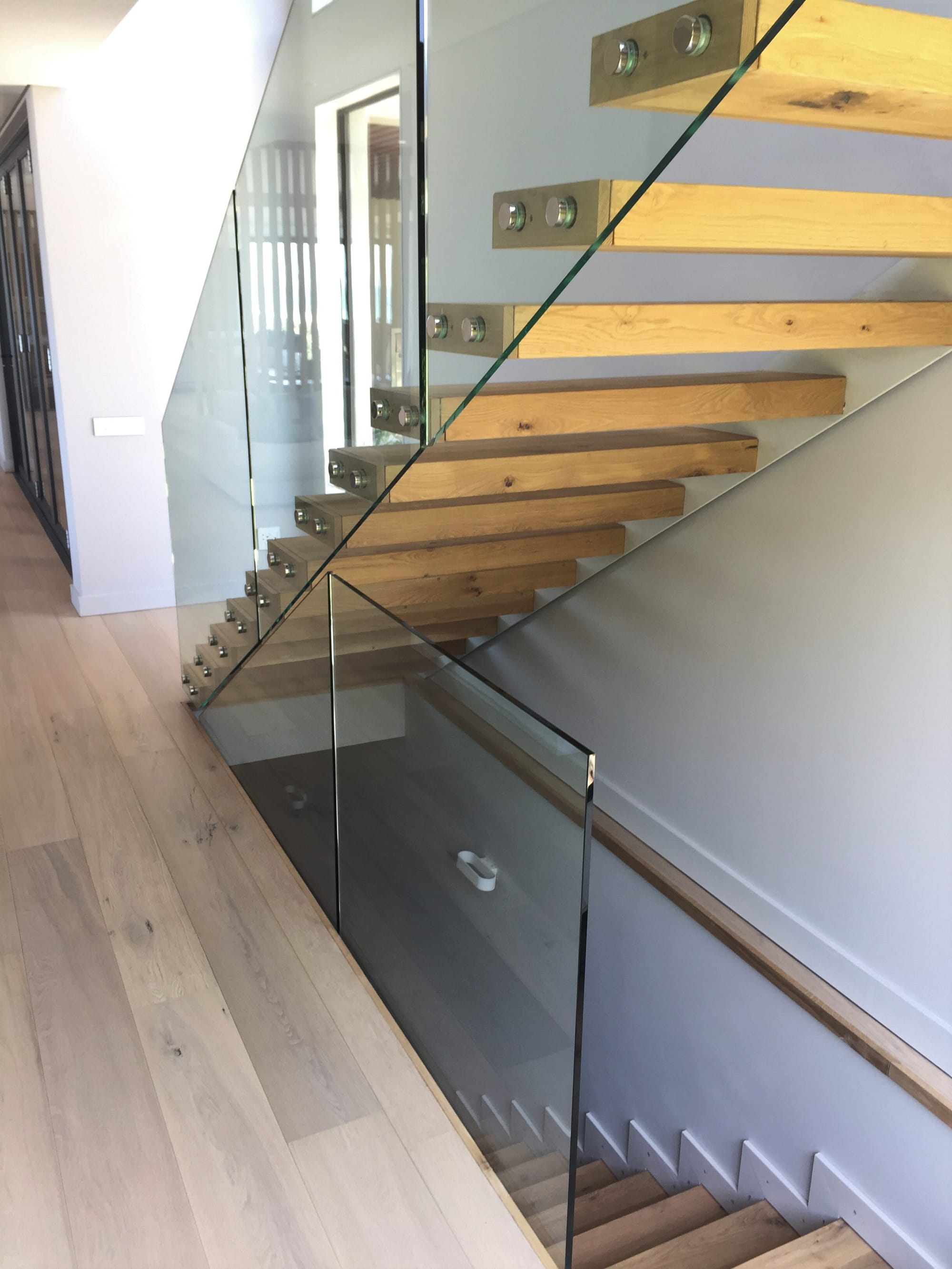 Aluglass Kzn - Frameless Glass & Acoustic Specialists