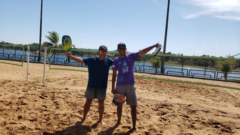 TORNEIO DE BEACH TENNIS ENTRE PAIS