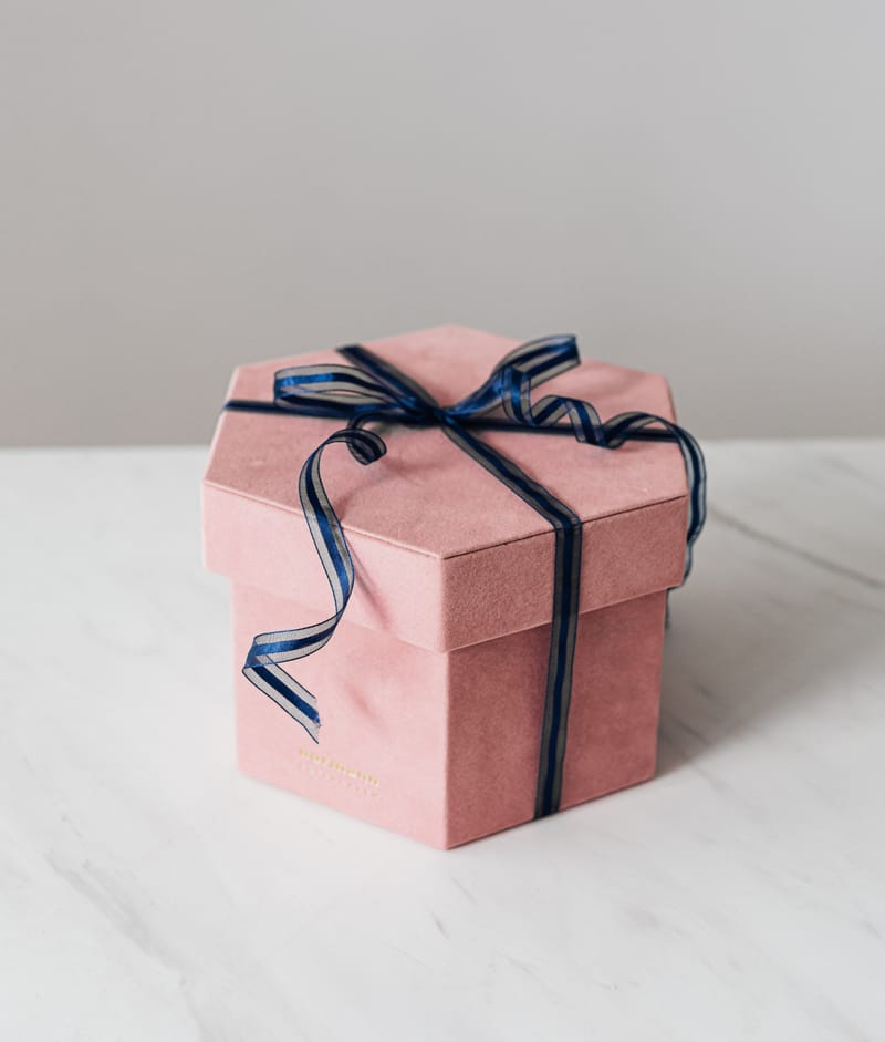 GONDOSKODÁS AJÁNDÉKBA