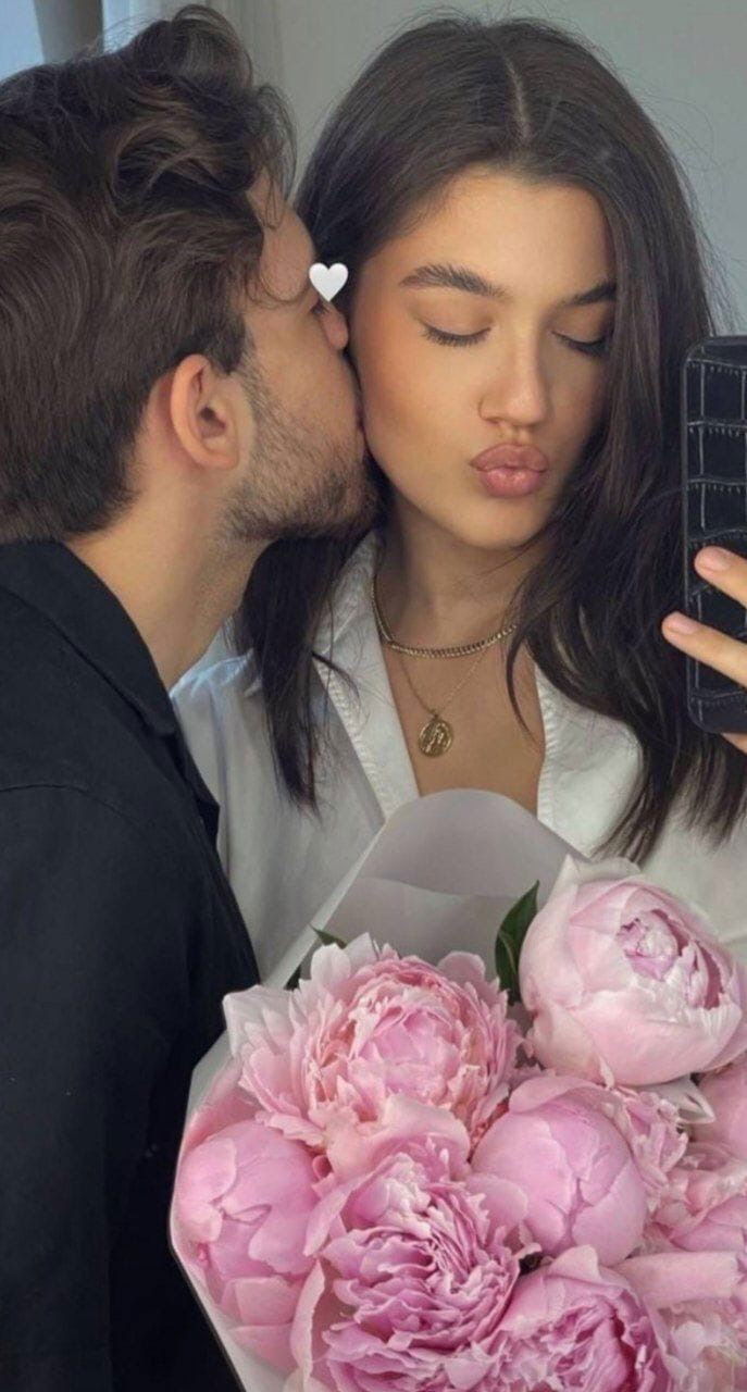 Romantic and Flirty Pictures