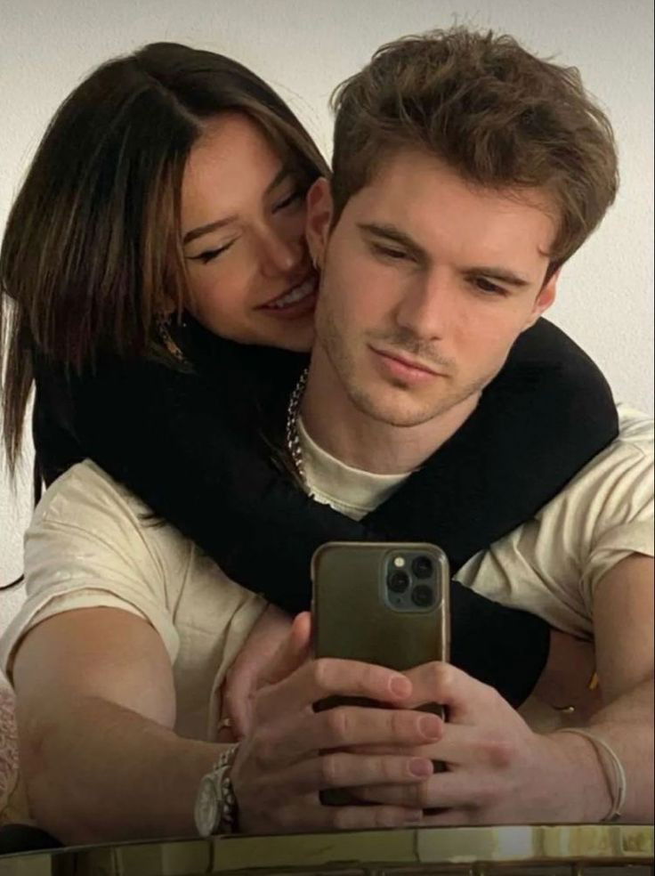 Romantic and Flirty Pictures