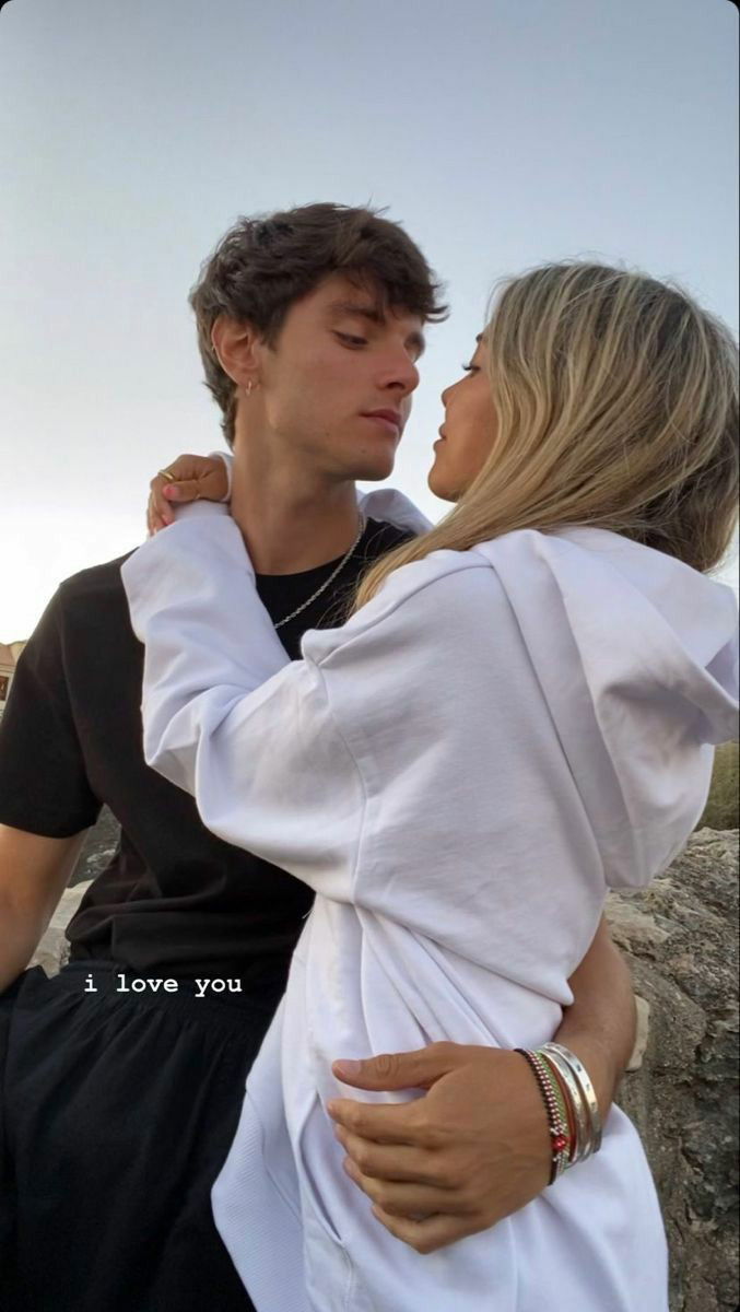 Romantic and Flirty Pictures