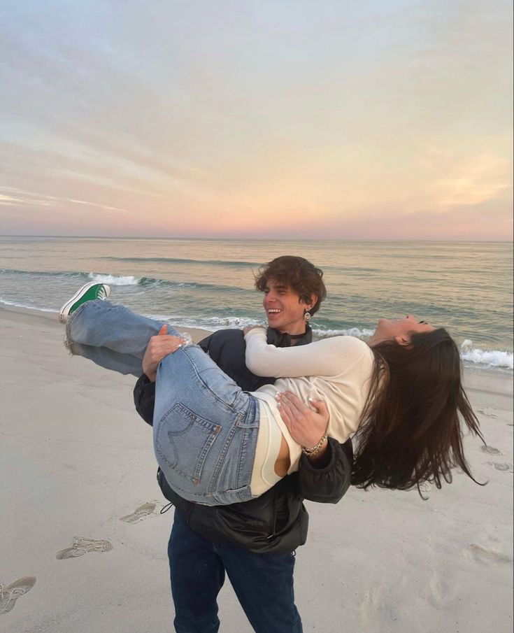 Romantic and Flirty Pictures