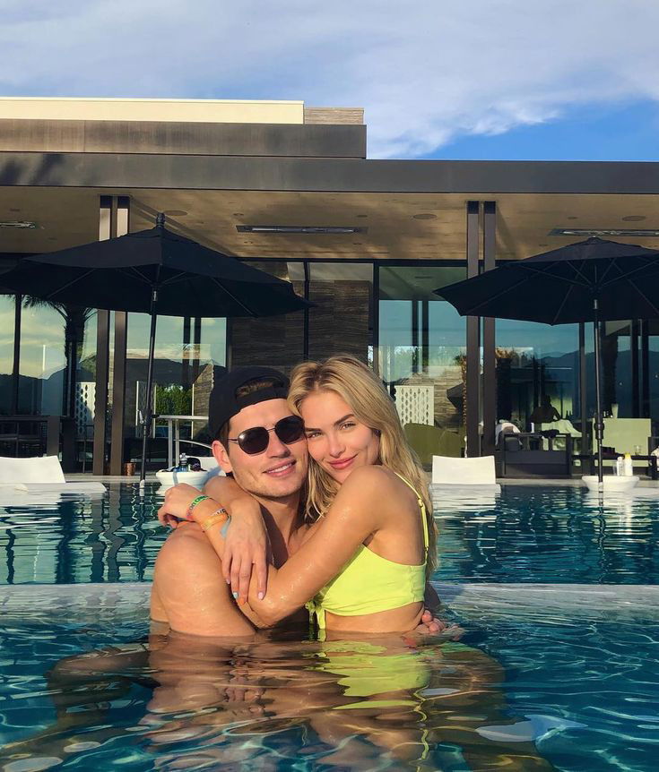 Romantic and Flirty Pictures