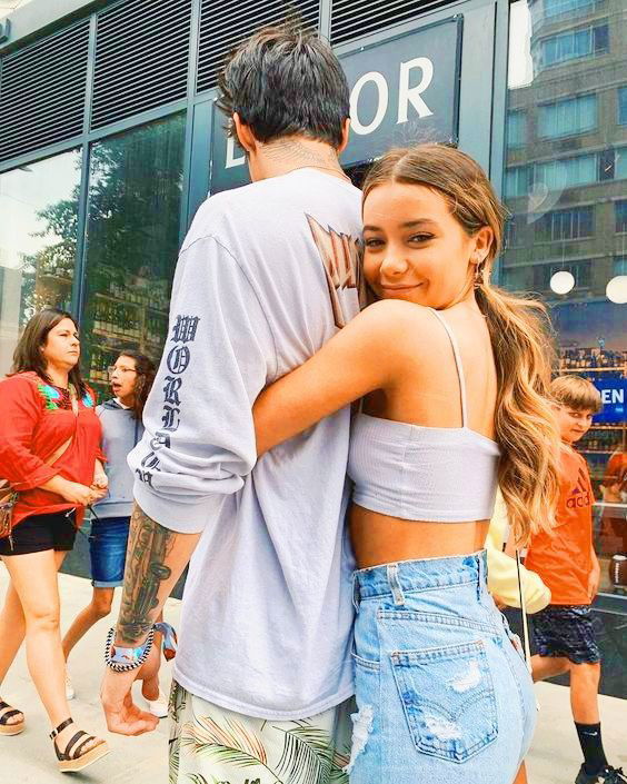 Romantic and Flirty Pictures