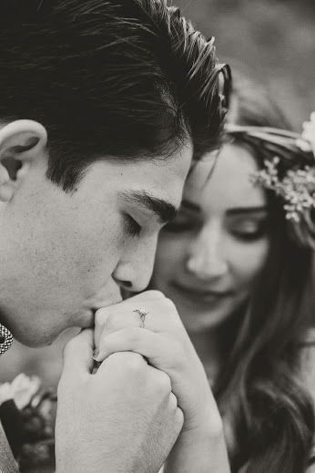 Romantic and Flirty Pictures