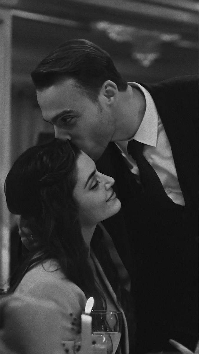 Romantic and Flirty Pictures