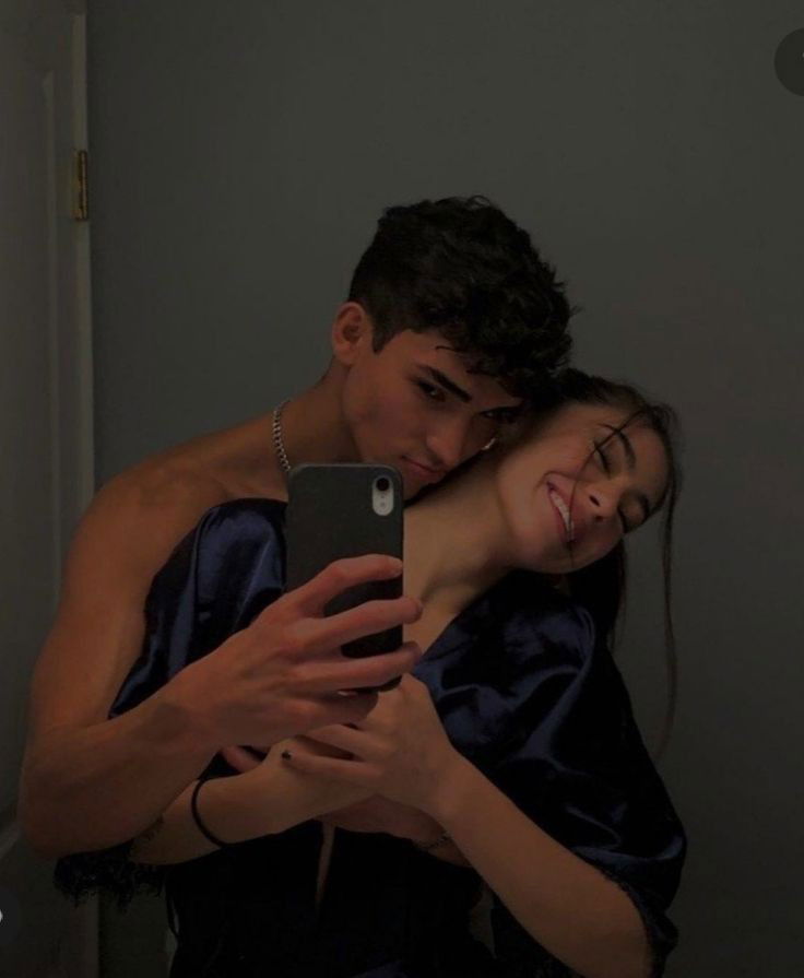 Romantic and Flirty Pictures