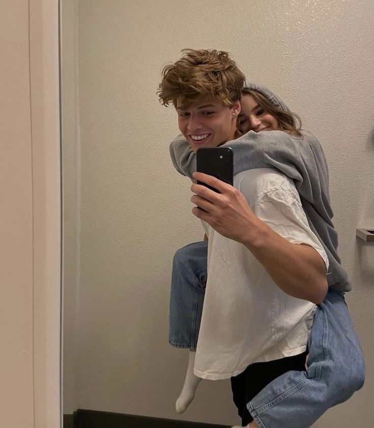 Romantic and Flirty Pictures