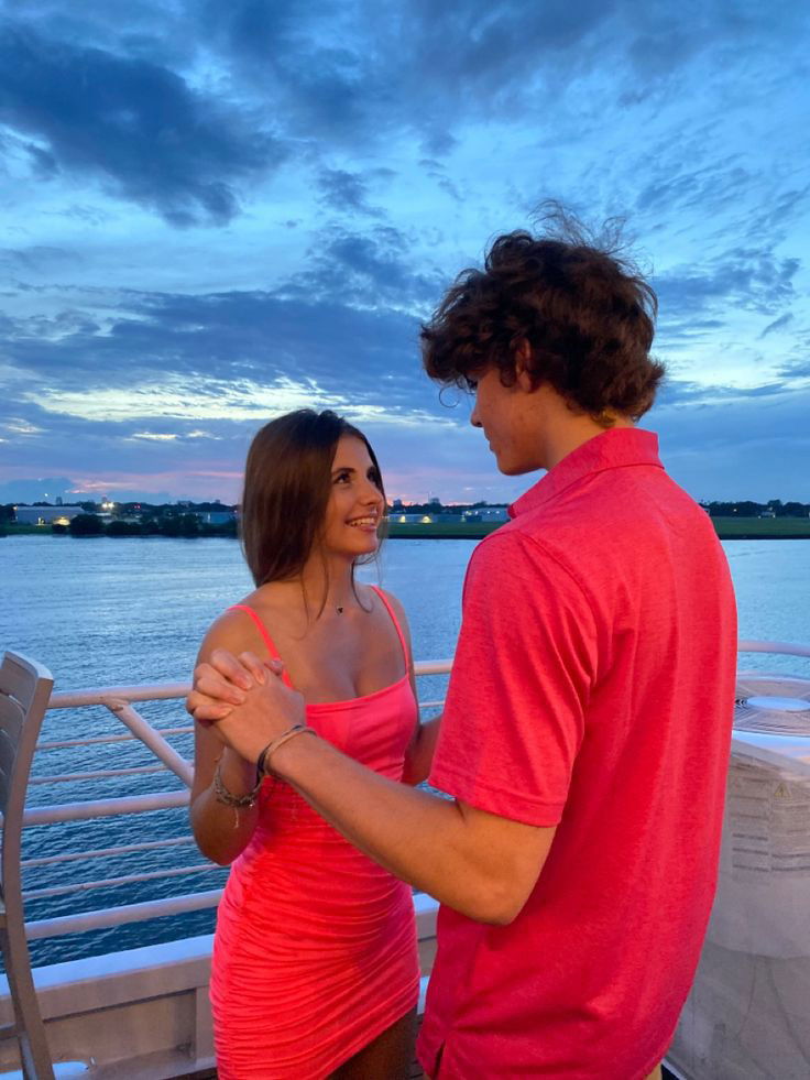 Romantic and Flirty Pictures