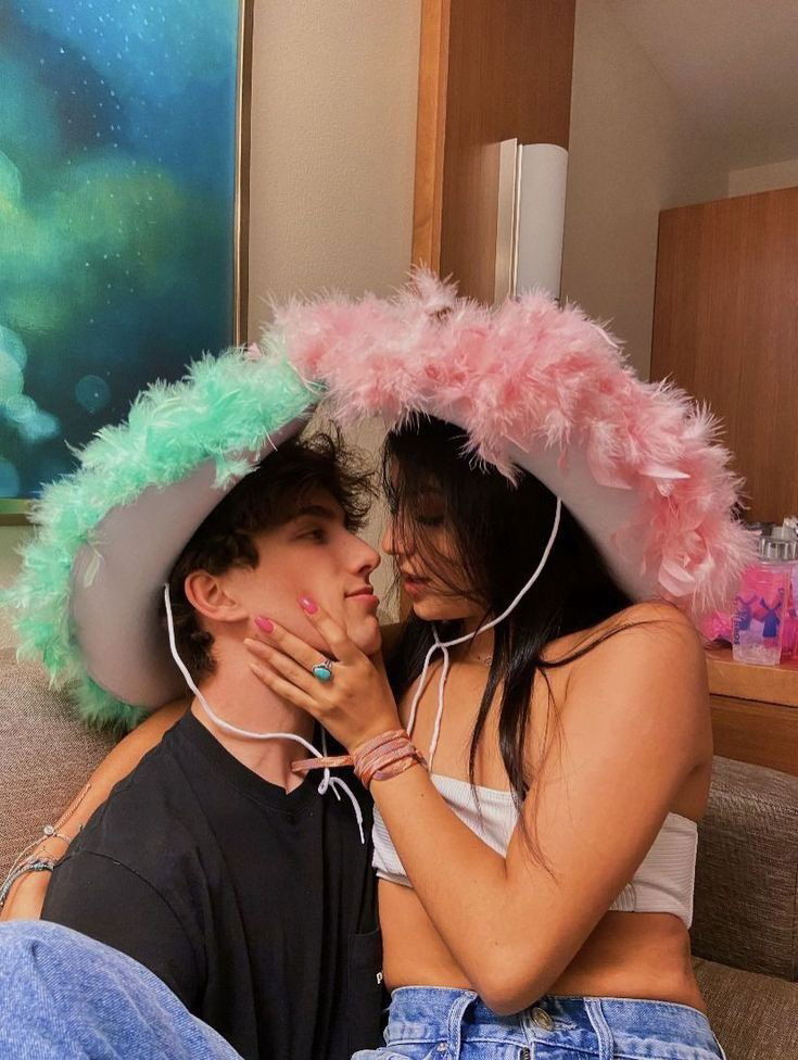 Romantic and Flirty Pictures