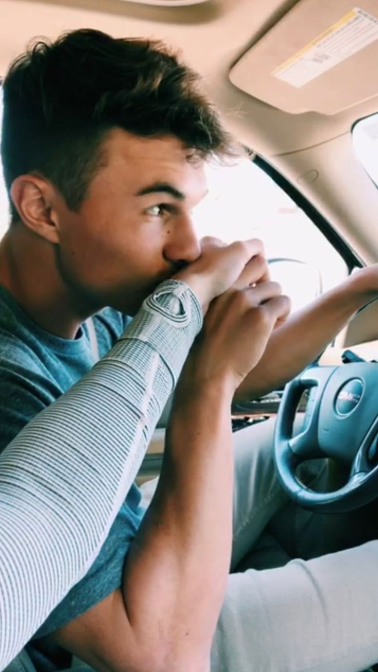 Romantic and Flirty Pictures