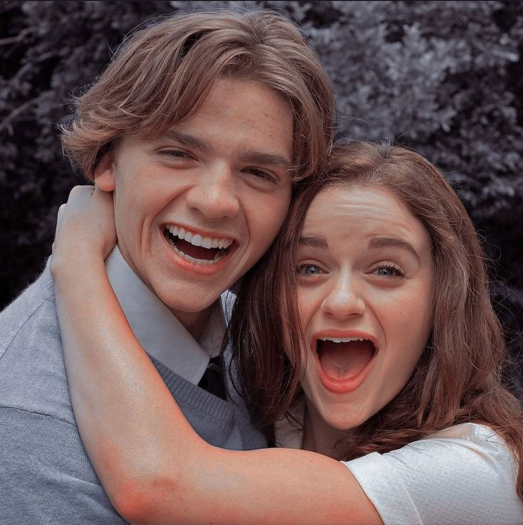 Romantic and Flirty Pictures