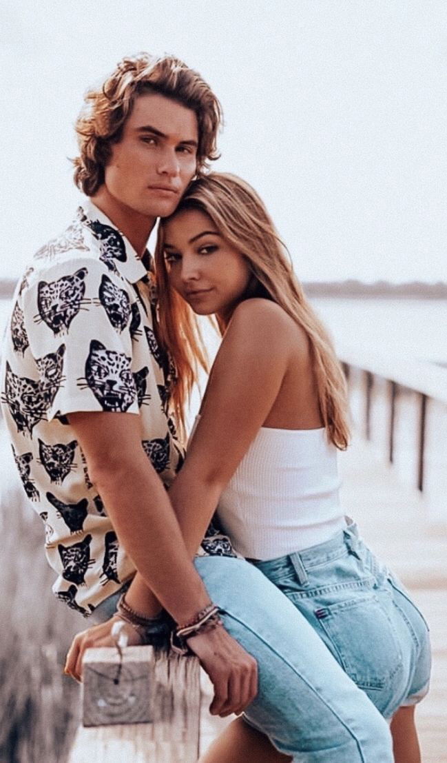 Romantic and Flirty Pictures