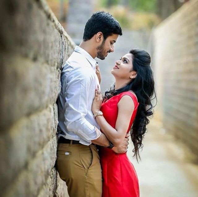 Romantic and Flirty Pictures