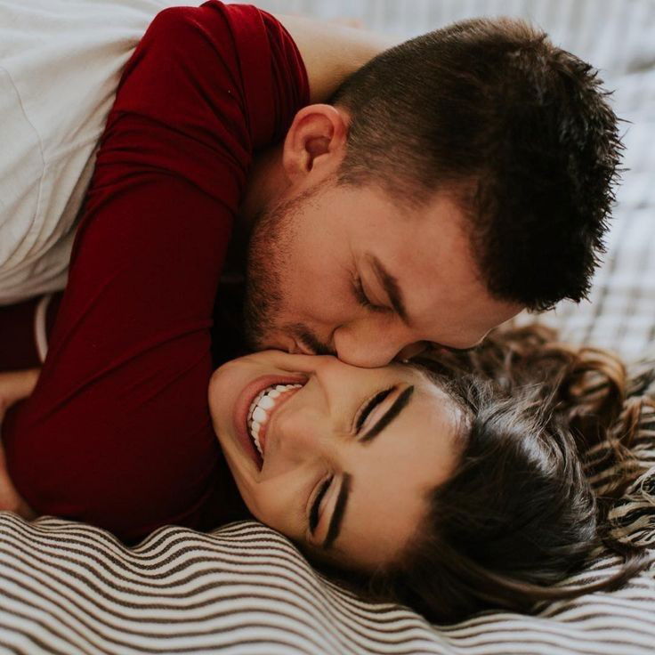 Romantic and Flirty Pictures