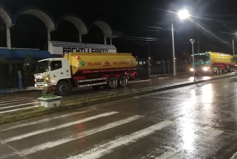 Nacionalidades facilitaron el ingreso de auto tanques de combustible a Puyo