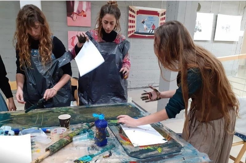 מגמת אומנויות העיצוב